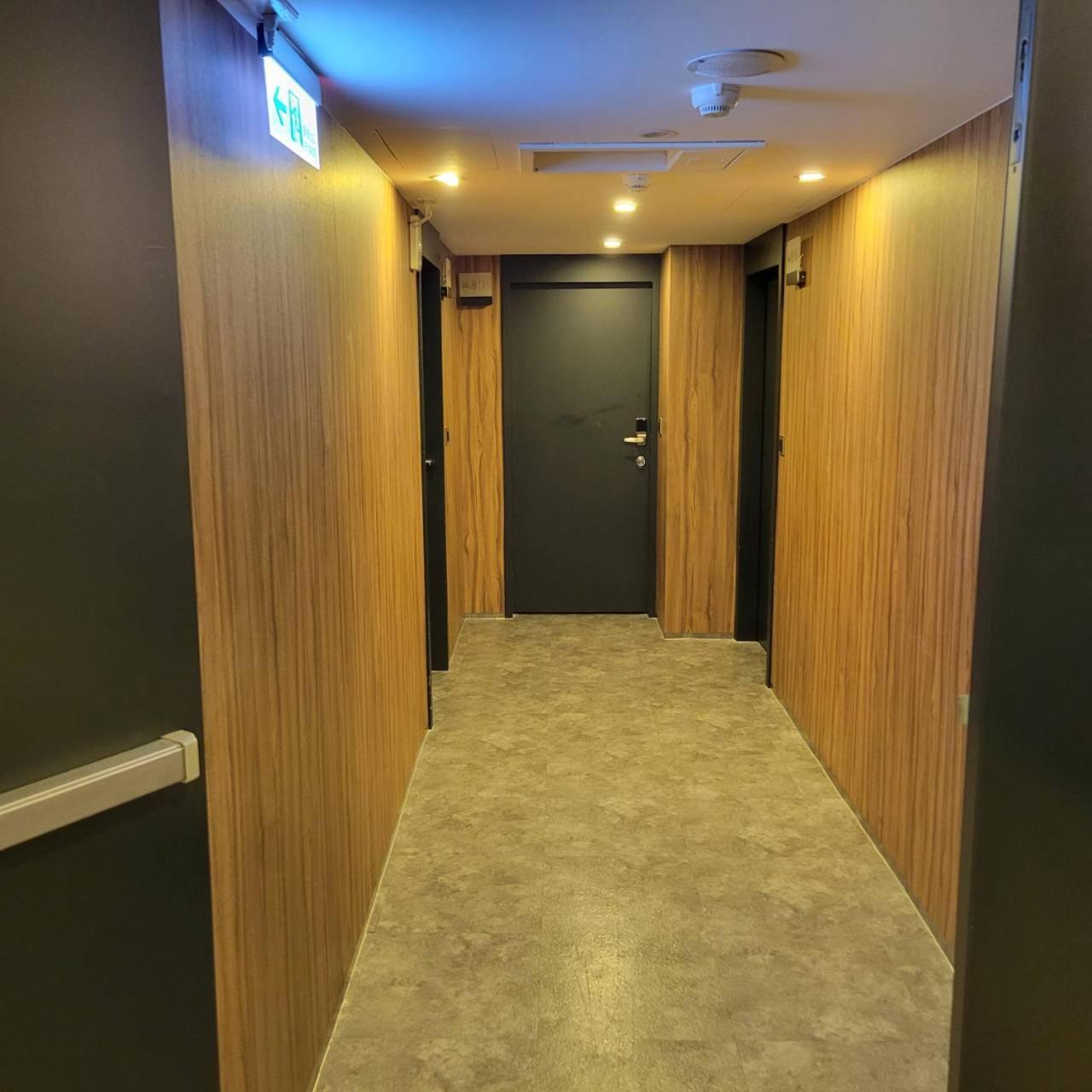 Attic Hotel Taipei Bagian luar foto
